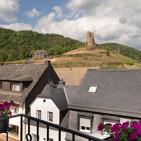 Ferienwohnung Burgblick Coraidelstein Klotten Exterior foto